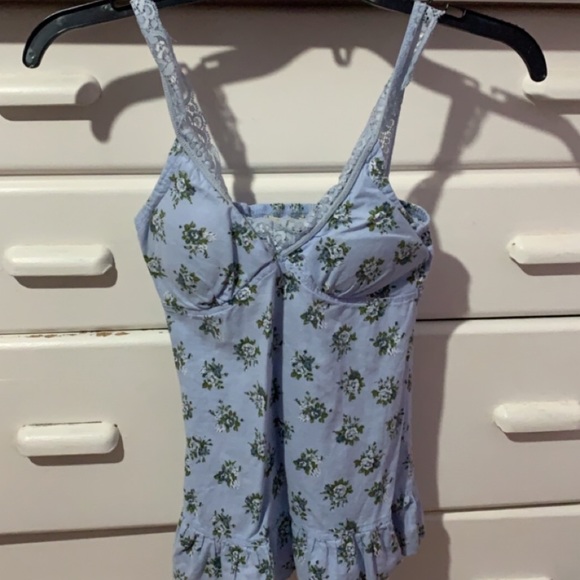 Top - Picture 1 of 2